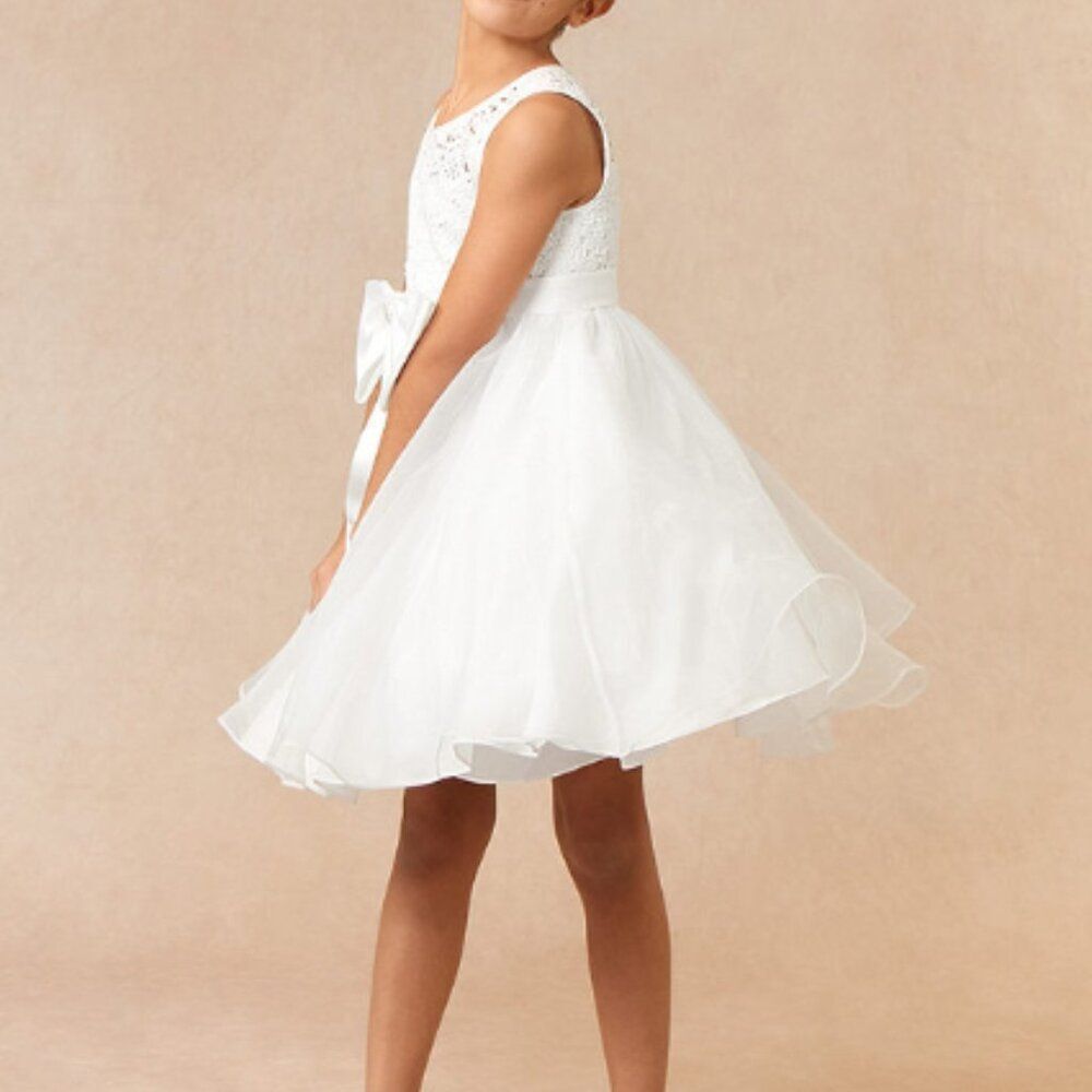 Azazie Girl's Flower Girl Dress Bonita Lovely Lace Bow Front Party White Size 5